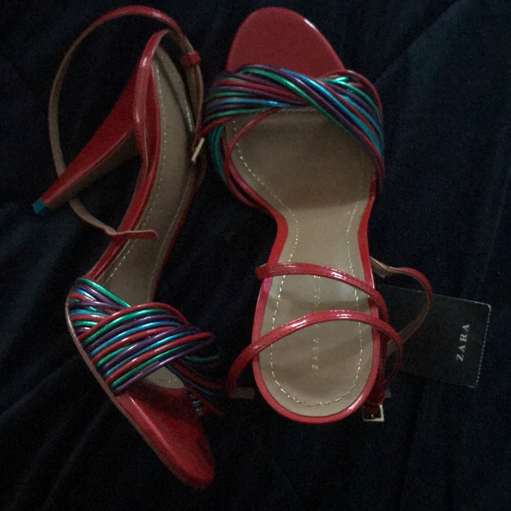 Women’s open toe ankle strap sandals